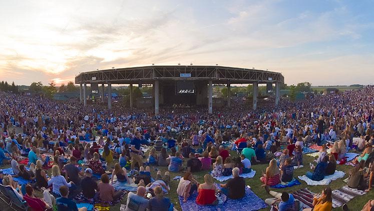 #23 - Ruoff (Deer Creek) Music Center Noblesville, IN - Top Outdoor Concert Venues