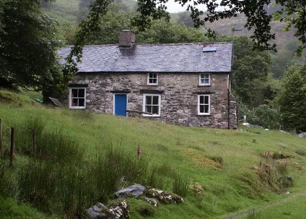 Bron-y-aur cottage in the Welsh countryside